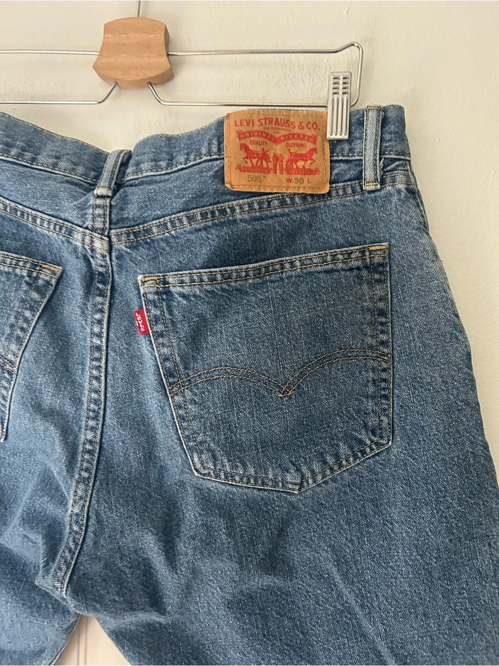 Levi’s 505 Men’s Waist 36 Denim Jean Shorts Classic Blue